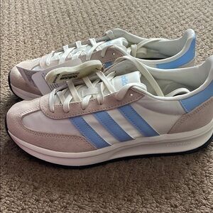 Adidas Women's White and Blue Cloudfoam Sneakers NWT